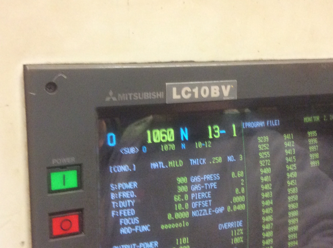 えみ 1997 Mitsubishi ML LXP2512 CNC Laser Cutting System (#3578)